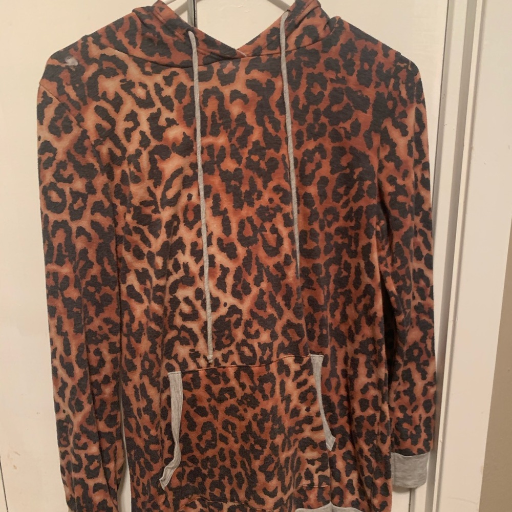 Women’s Long Sleeve Hooded Top/Light Jacket